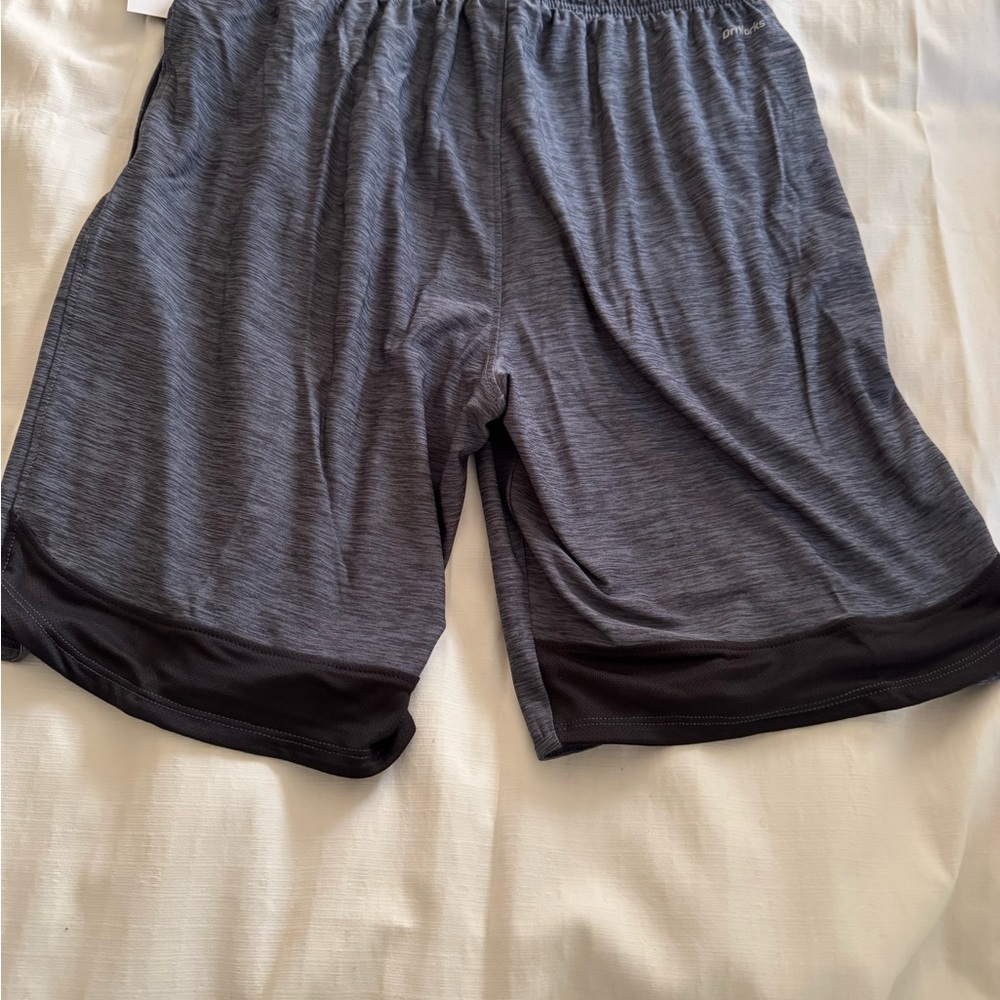 Men's/ Boy’s Athletic Grey Performance Shorts S (28-30) - Picture 2 of 9